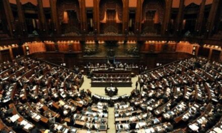 Politica Cedevole alle lobby: la storia dell’emendamento del Senatore Nannicini